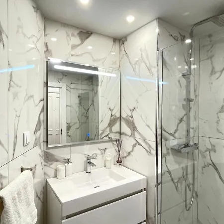 Apartment Monumental Dream *